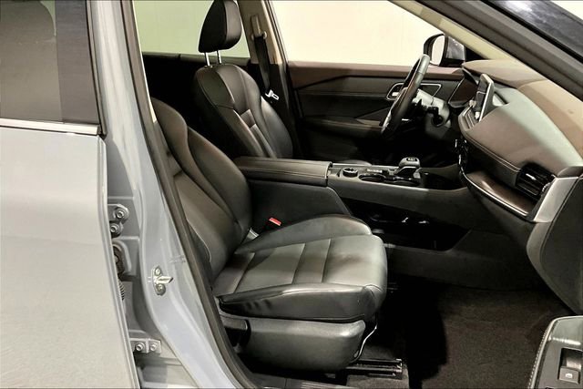 Used 2021 Nissan Rogue SV image 31