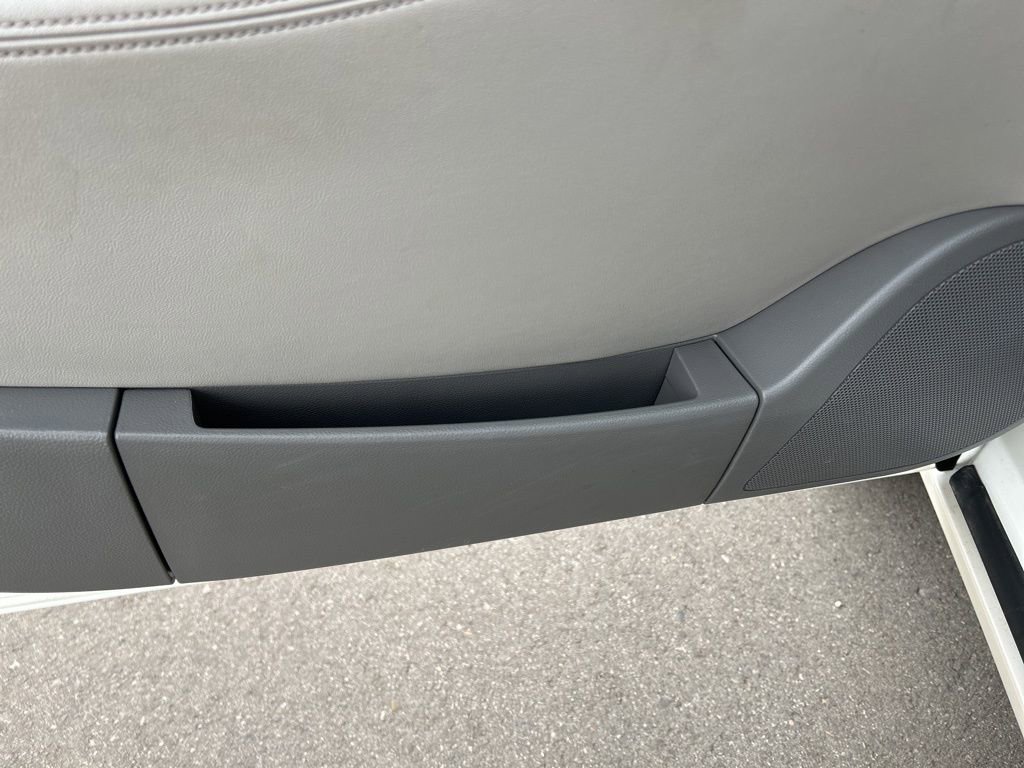 Used 2011 Buick LaCrosse CXL image 12