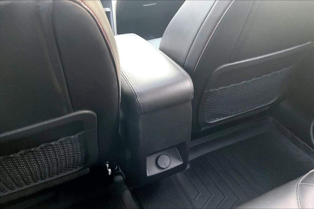 Used 2017 Chevrolet Equinox Premier w/ Enhanced Convenience Package image 34