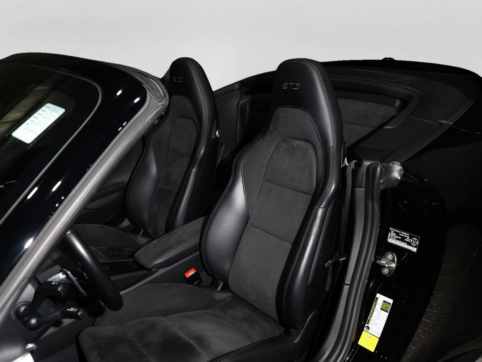 Used 2017 Porsche 911 Carrera GTS RWD image 14