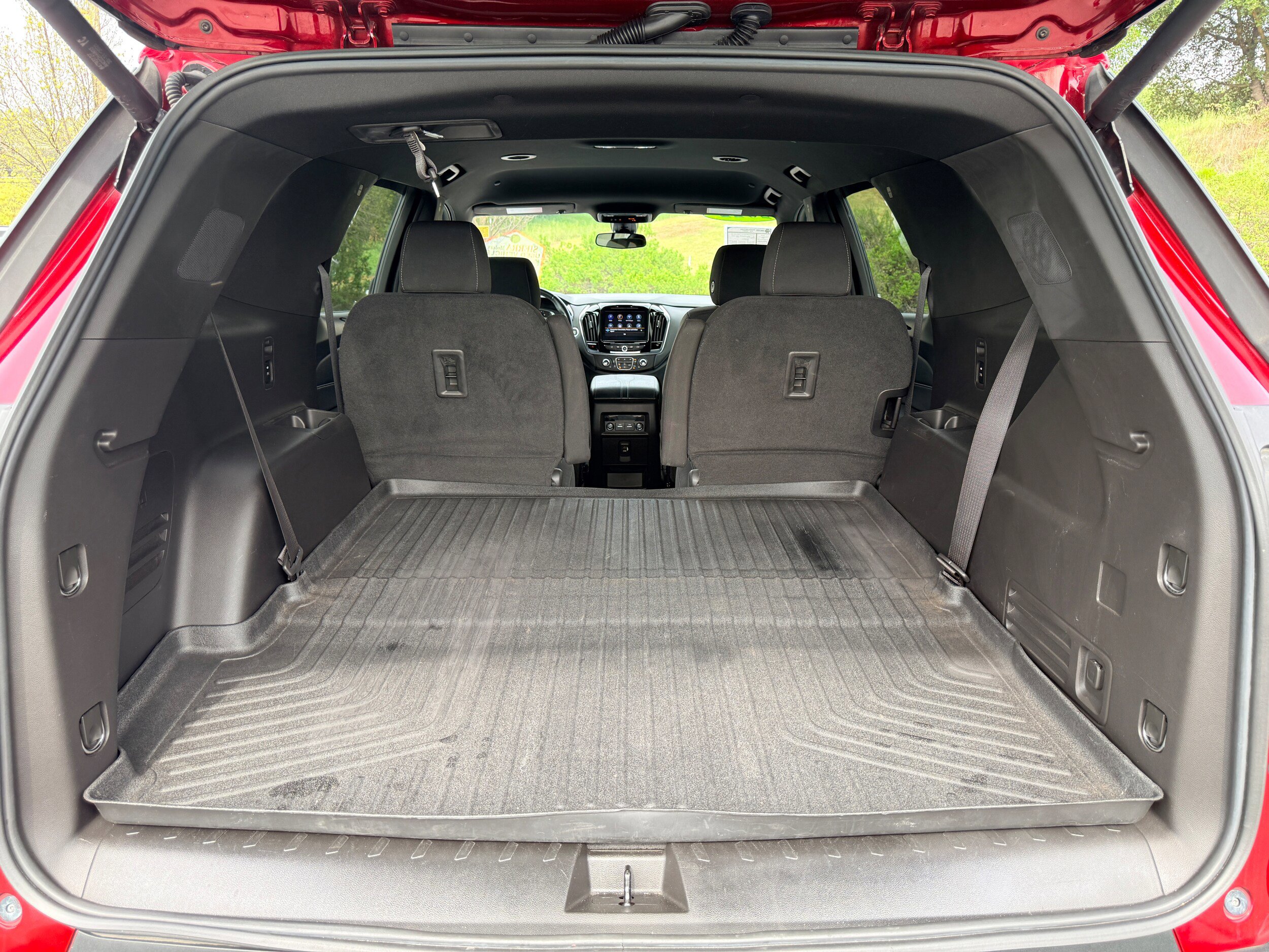 Used 2022 Chevrolet Traverse LT image 9