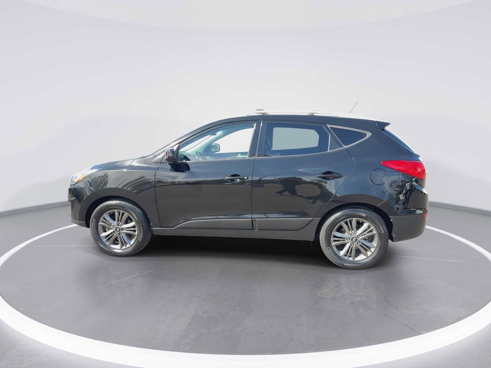 Used 2014 Hyundai Tucson SE image 5