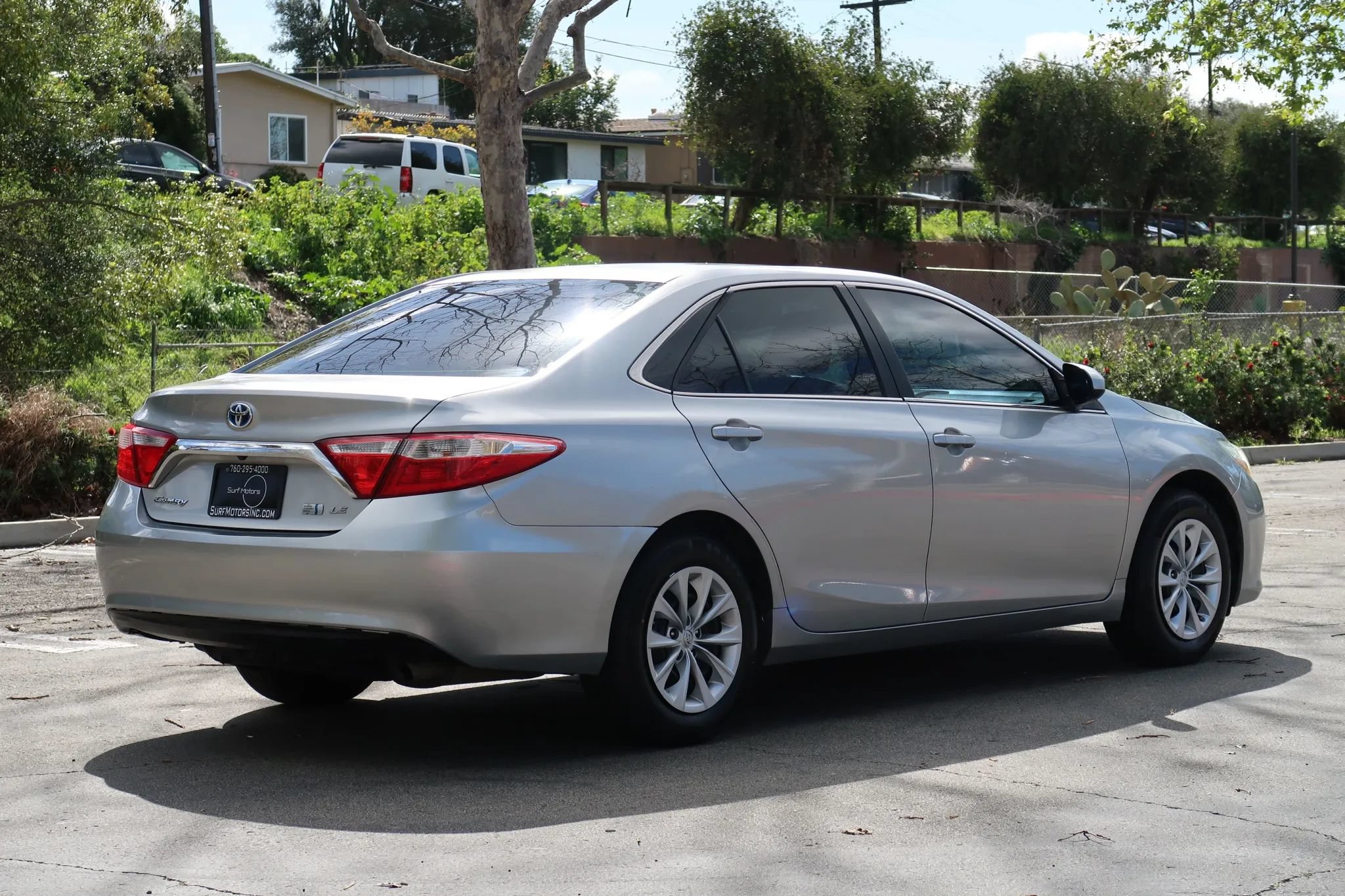 Used 2016 Toyota Camry LE FWD image 6