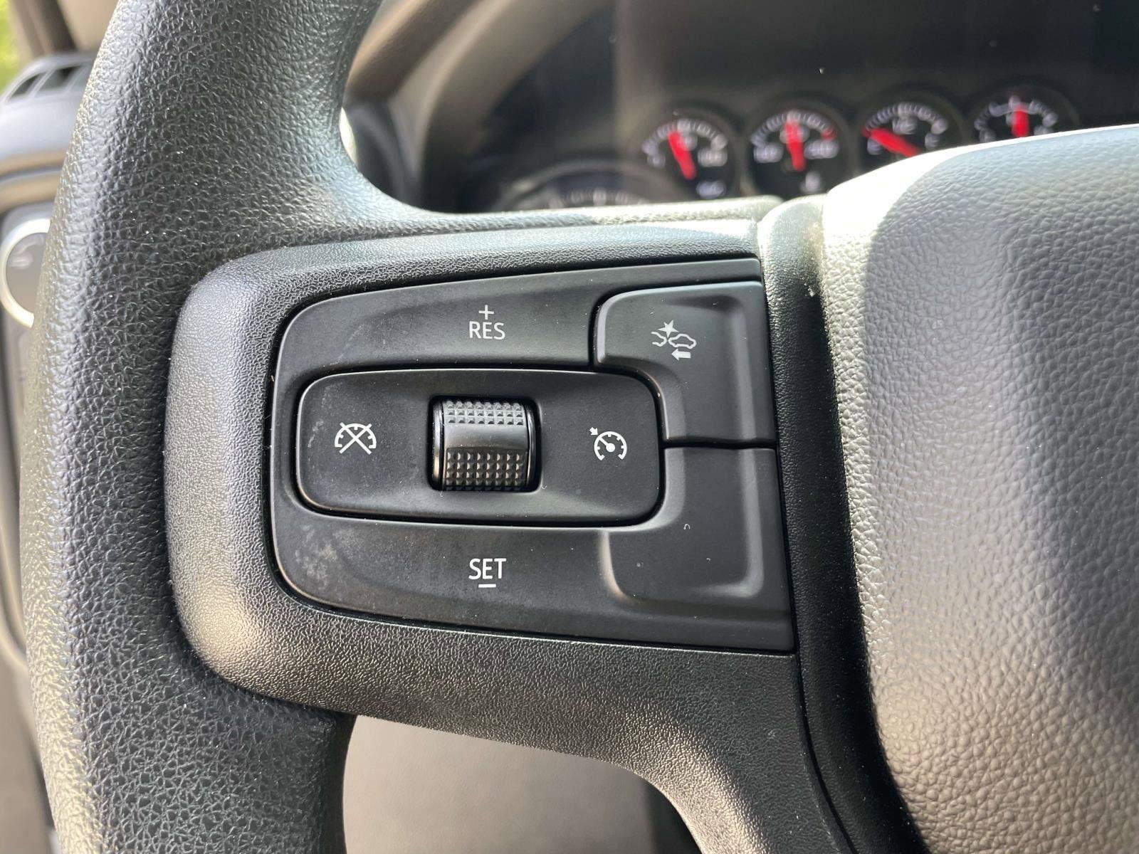 Used 2023 Chevrolet Silverado 1500 Custom Trail Boss w/ Realtree Special Edition image 8