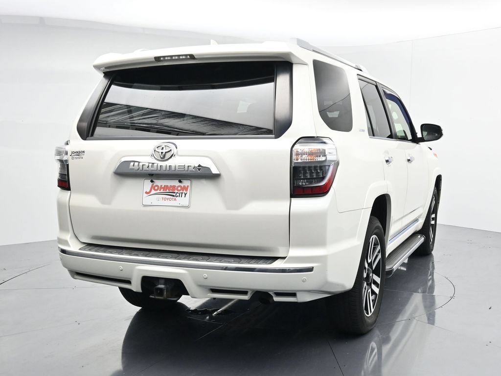 Used 2017 Toyota 4Runner Limited AWD/4WD image 6