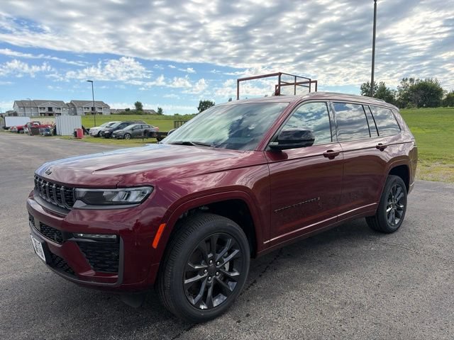 New 2026 Jeep Grand Cherokee L Limited AWD/4WD image 1