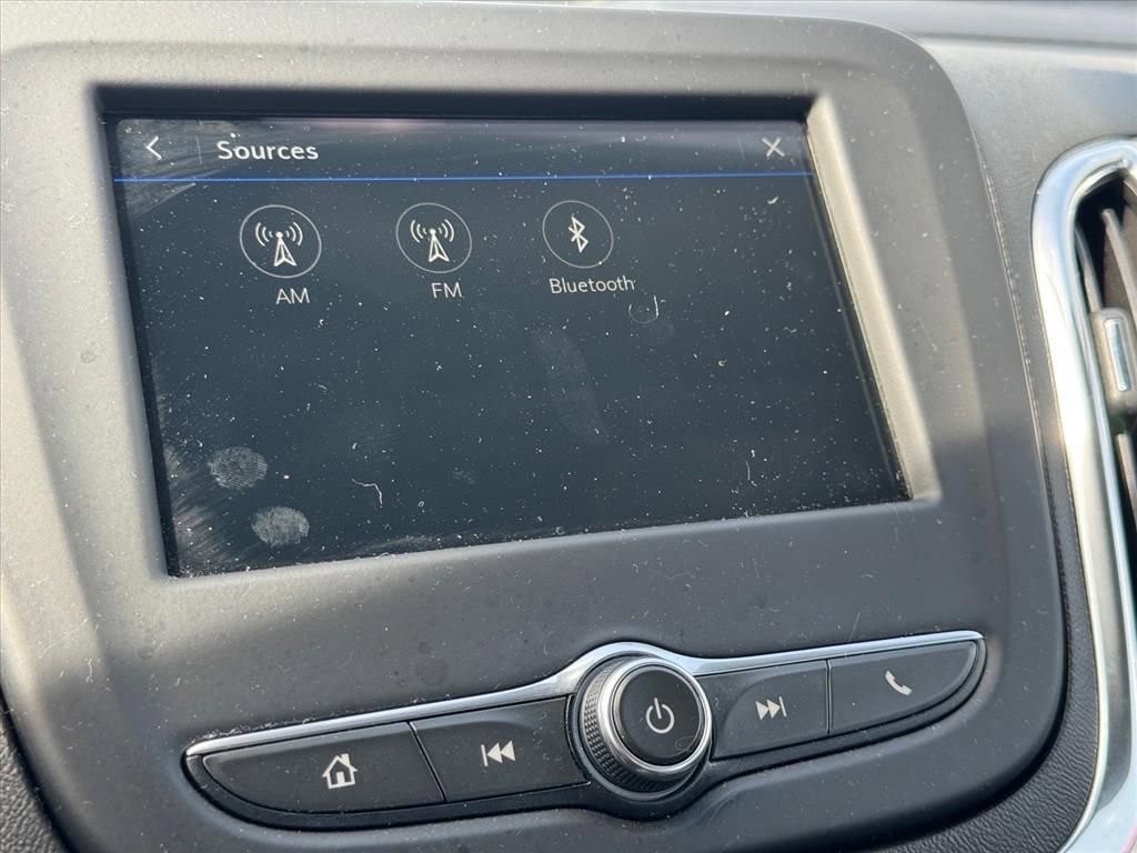 Used 2019 Chevrolet Equinox LS image 22