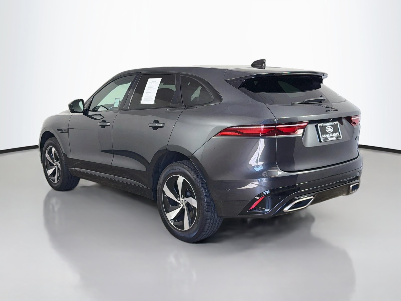 Certified 2026 Jaguar F-PACE R-Dynamic S AWD/4WD image 3