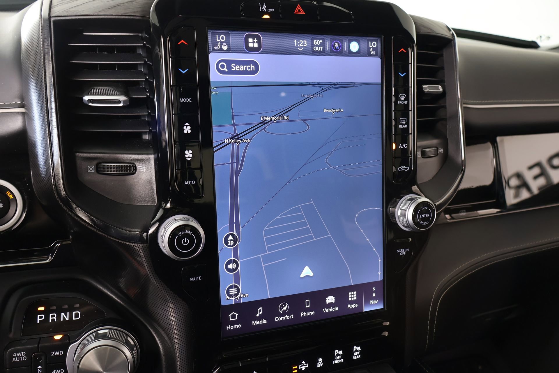 Used 2025 RAM 1500 Limited image 7