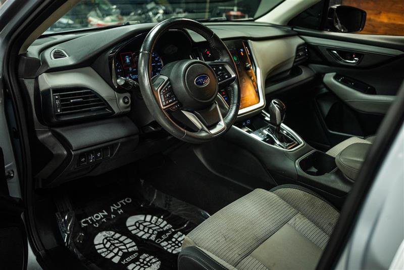Used 2023 Subaru Outback Premium AWD/4WD image 9