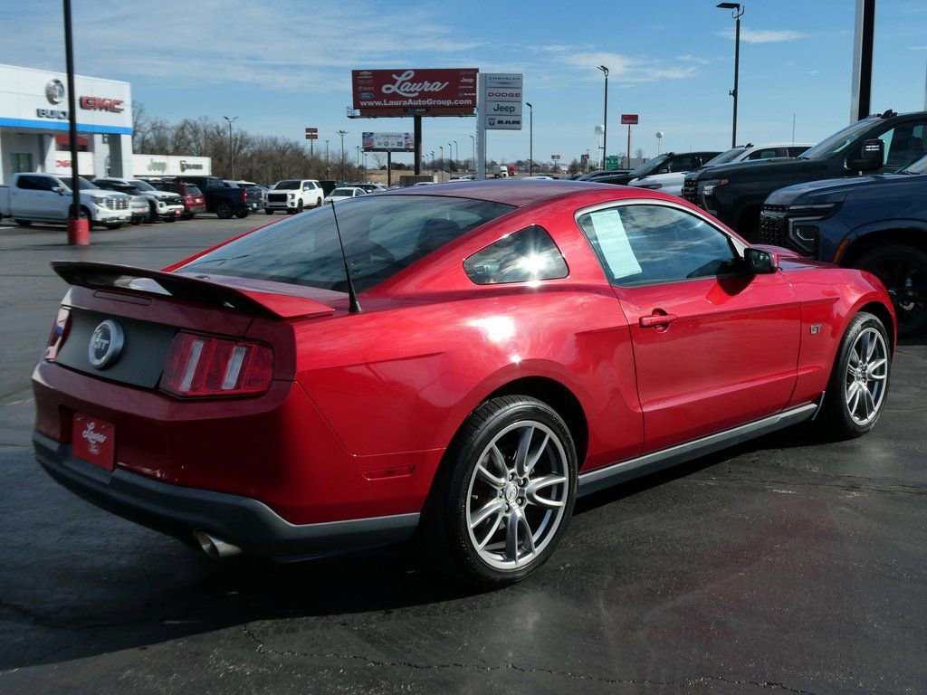 Used 2010 Ford Mustang GT Premium image 5