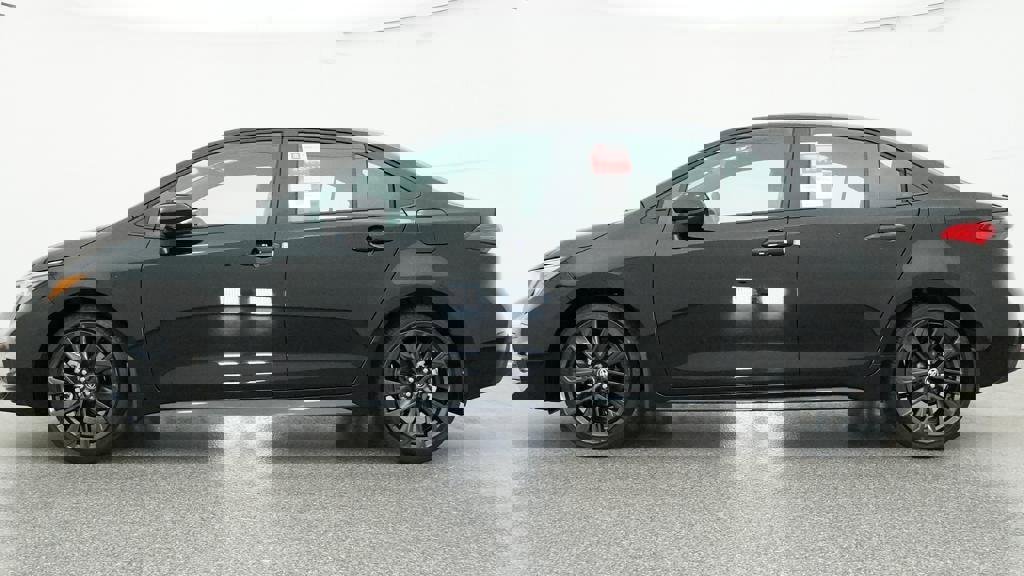 New 2026 Toyota Corolla SE image 3