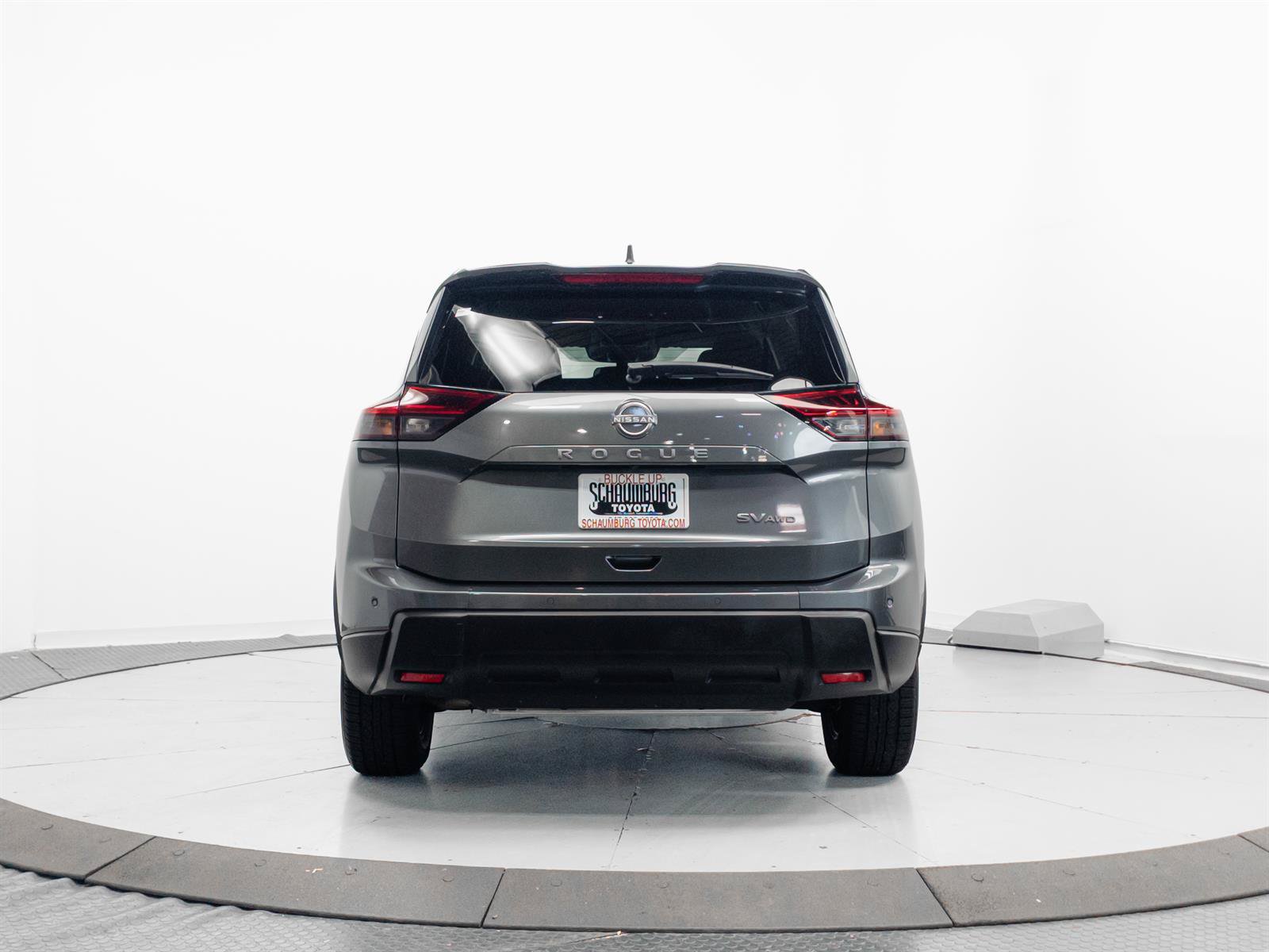 Used 2024 Nissan Rogue SV AWD/4WD image 8