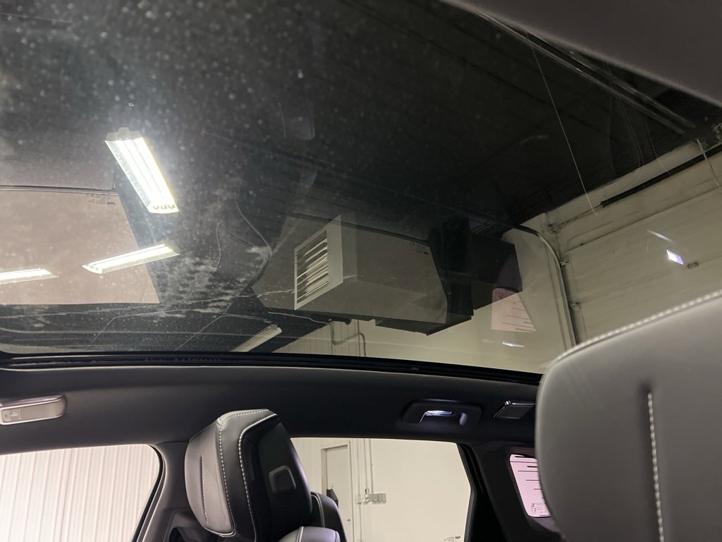 New 2026 Cadillac Optiq Sport 2 image 17