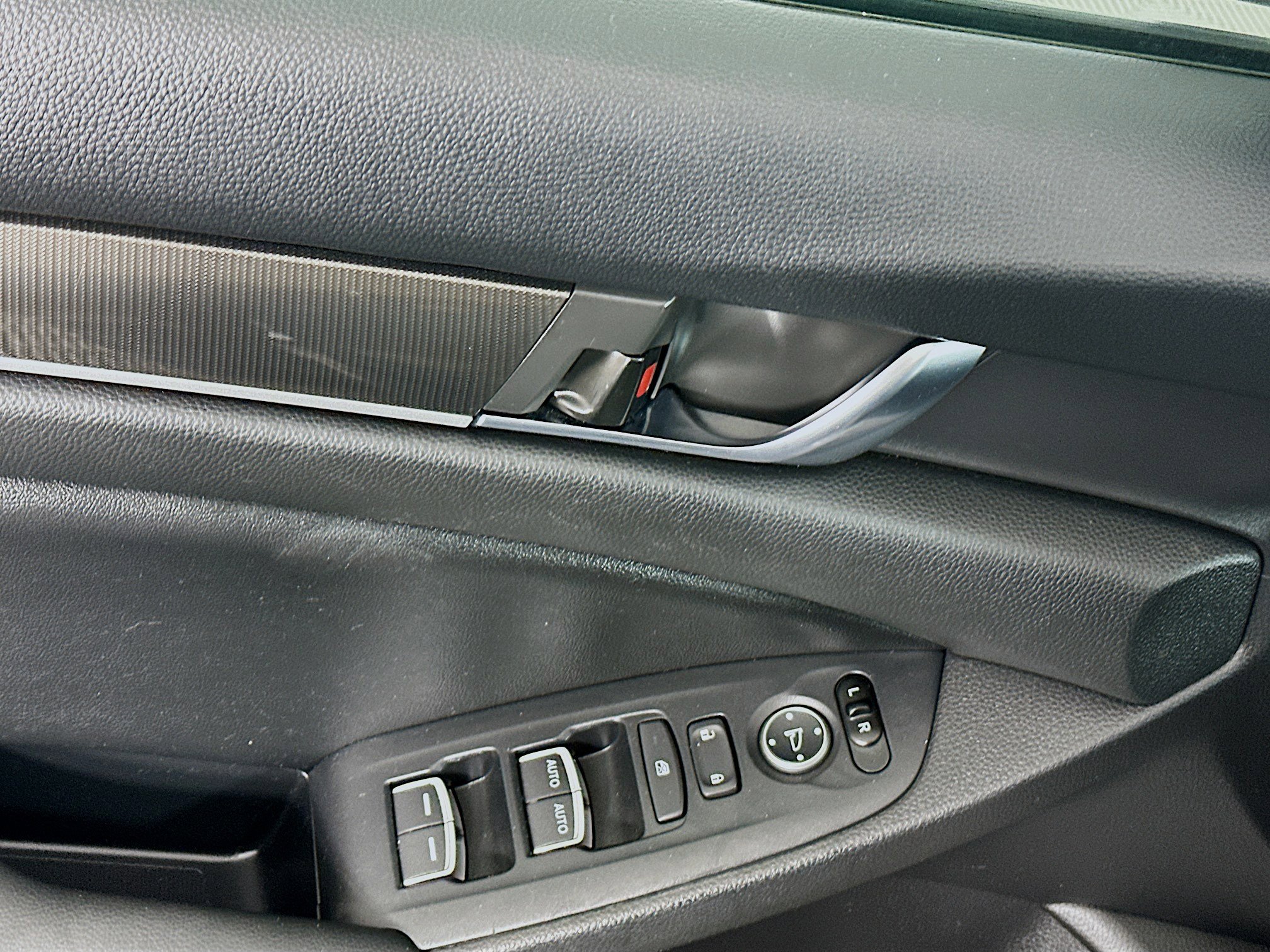 Used 2019 Honda Accord Sport image 15