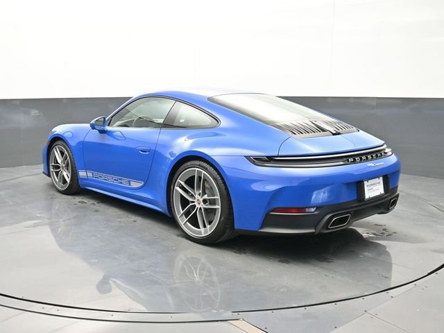 Used 2025 Porsche 911 Carrera RWD image 3