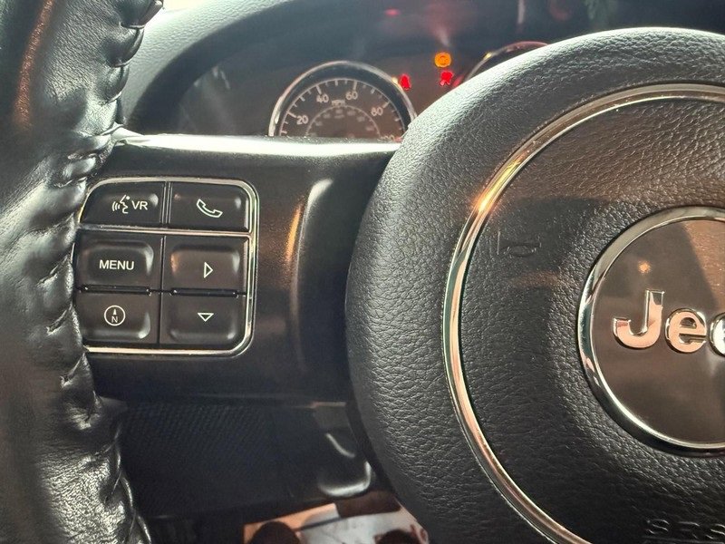 Used 2017 Jeep Wrangler Rubicon image 21