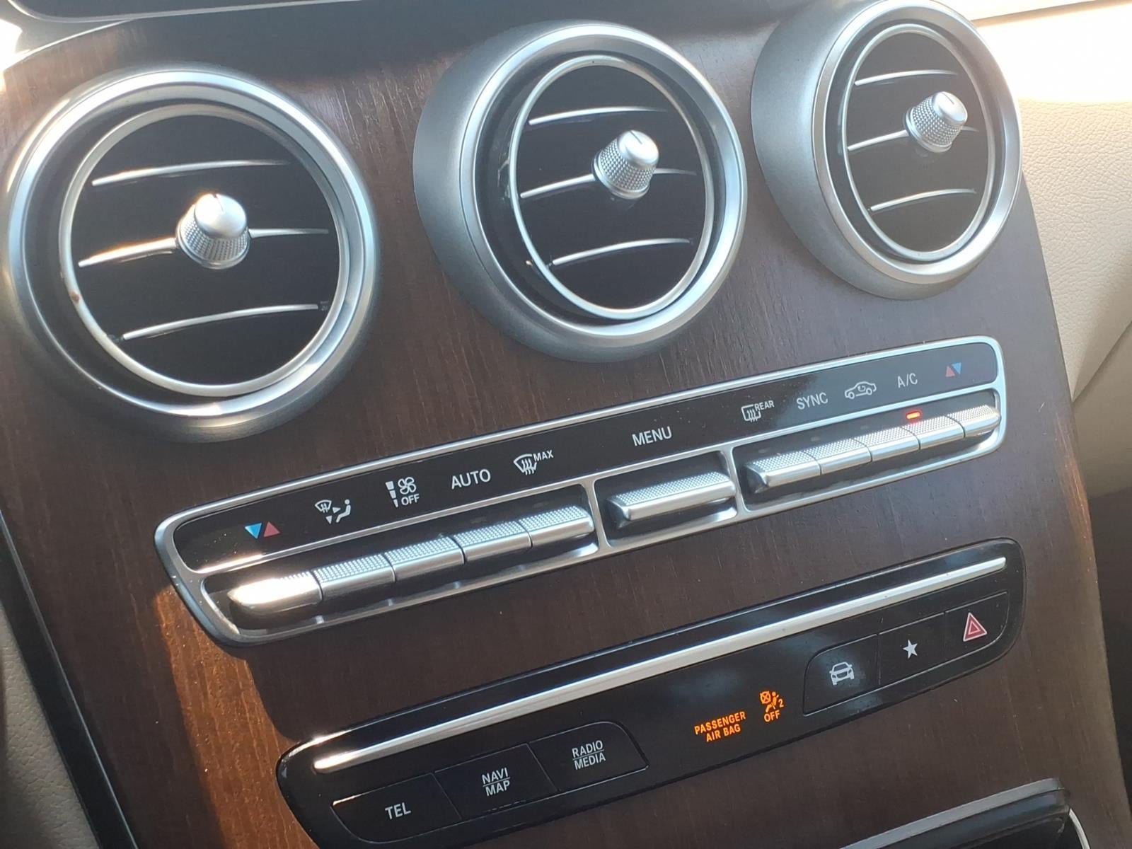 Used 2022 Mercedes-Benz GLC 300 image 28