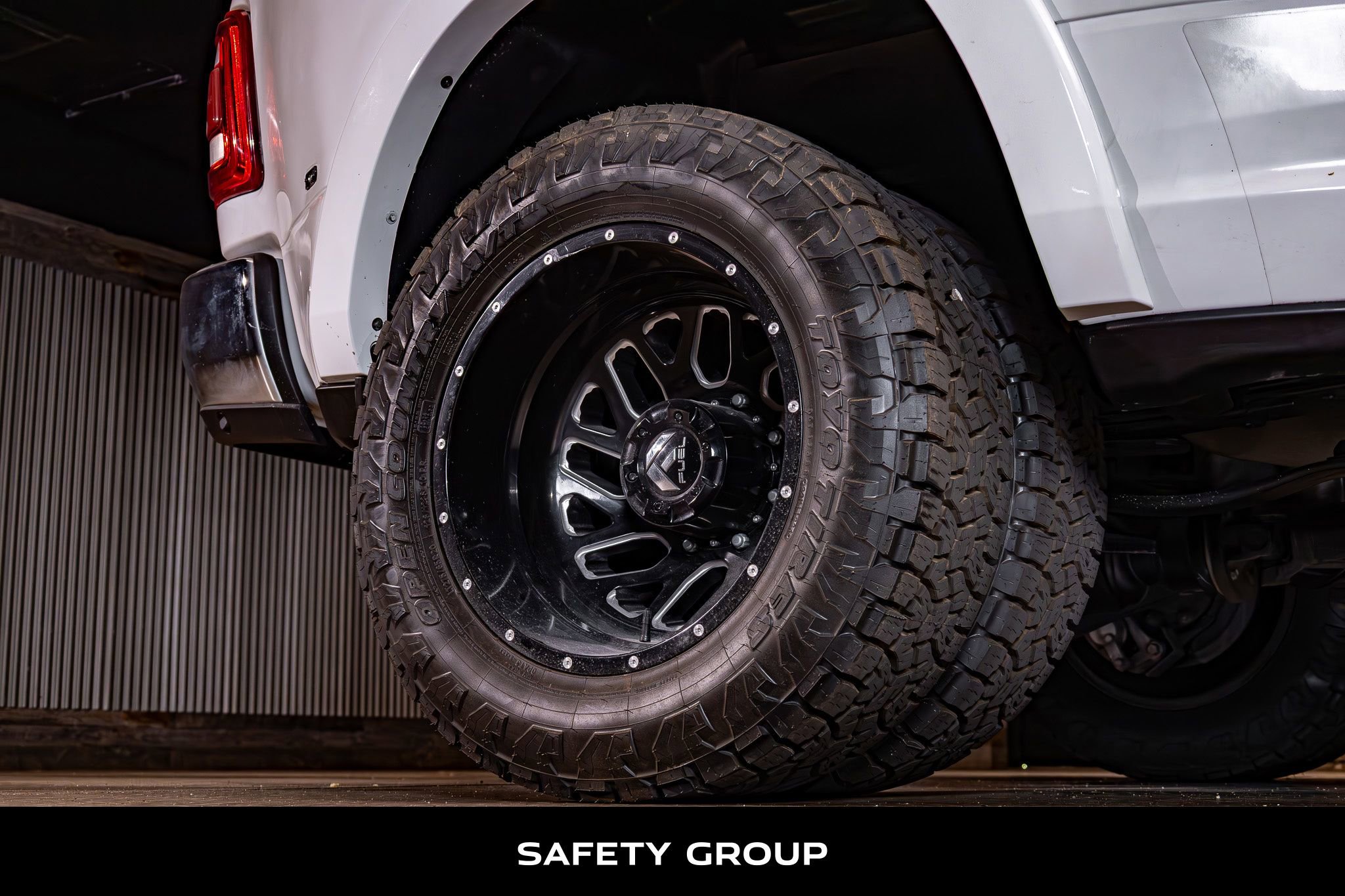 Used 2020 RAM 3500 Laramie AWD/4WD image 11