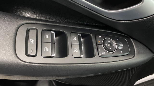 Used 2025 Hyundai Sonata SEL FWD image 22