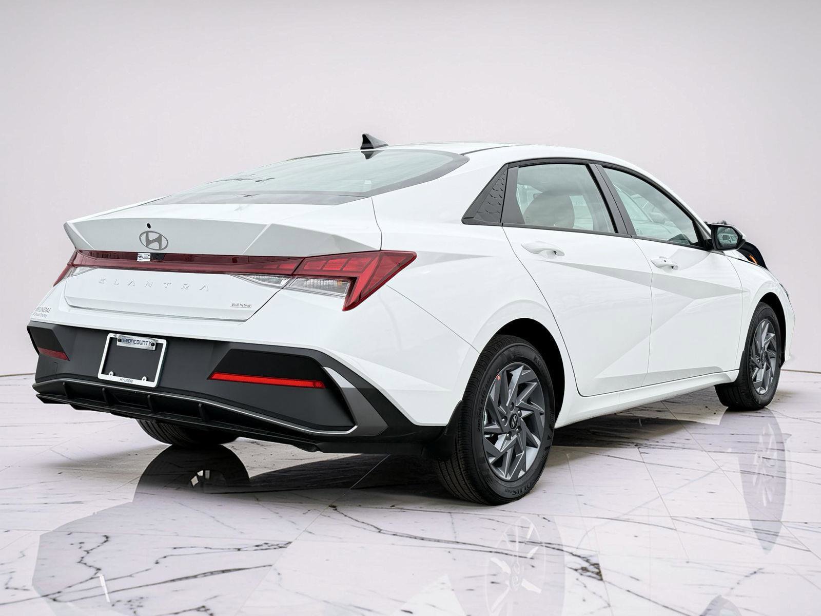 New 2026 Hyundai Elantra Blue image 2