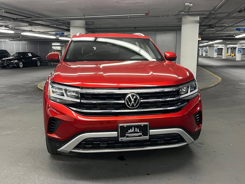 Certified 2022 Volkswagen Atlas Cross Sport SE w/ Panoramic Sunroof Package AWD/4WD image 29