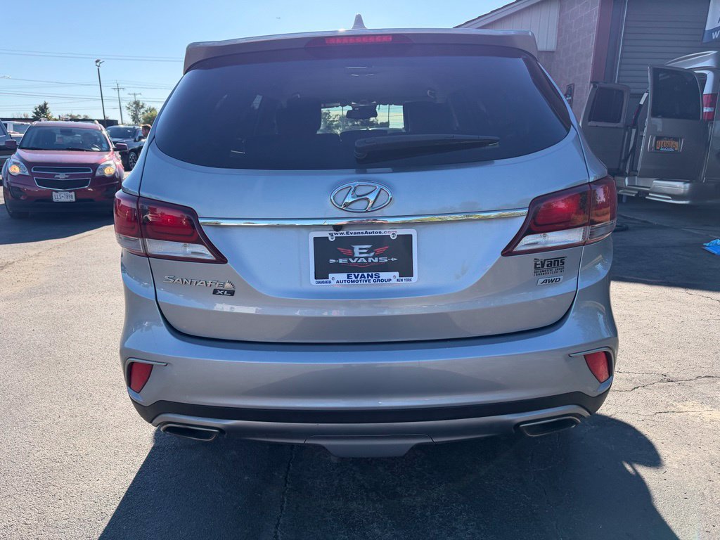 Used 2019 Hyundai Santa Fe XL SE AWD/4WD image 4