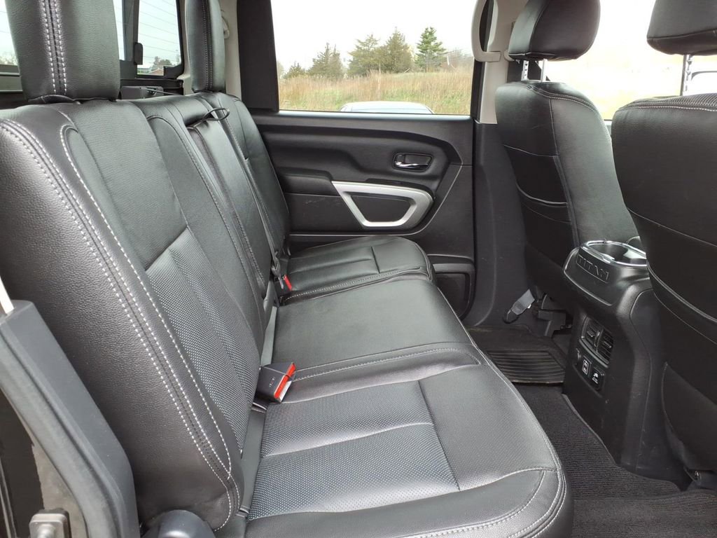 Used 2023 Nissan Titan SV w/ SV Convenience Package AWD/4WD image 15