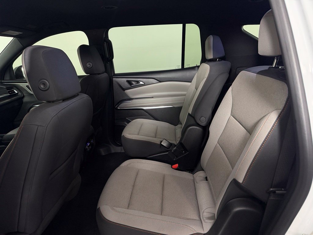 Used 2026 Chevrolet Traverse LT w/ Driver Confidence Package FWD image 17