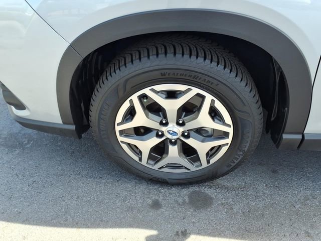 Used 2022 Subaru Forester Premium AWD/4WD image 4