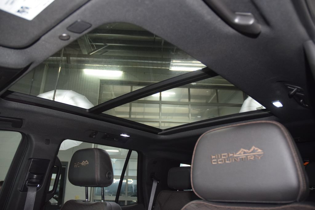 Used 2022 Chevrolet Tahoe High Country AWD/4WD image 50
