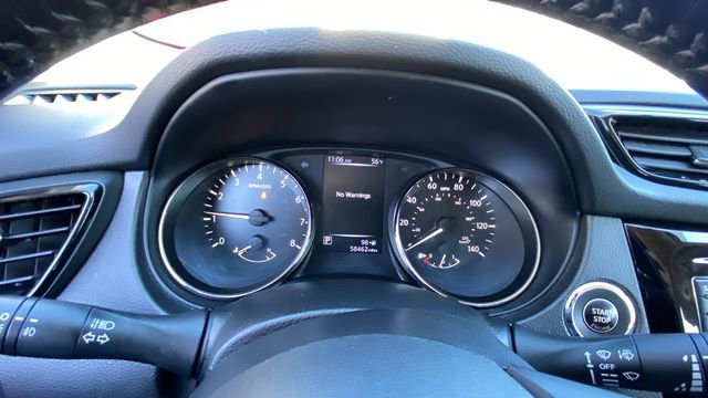 Used 2017 Nissan Rogue Sport SV w/ SV Premium Package image 25