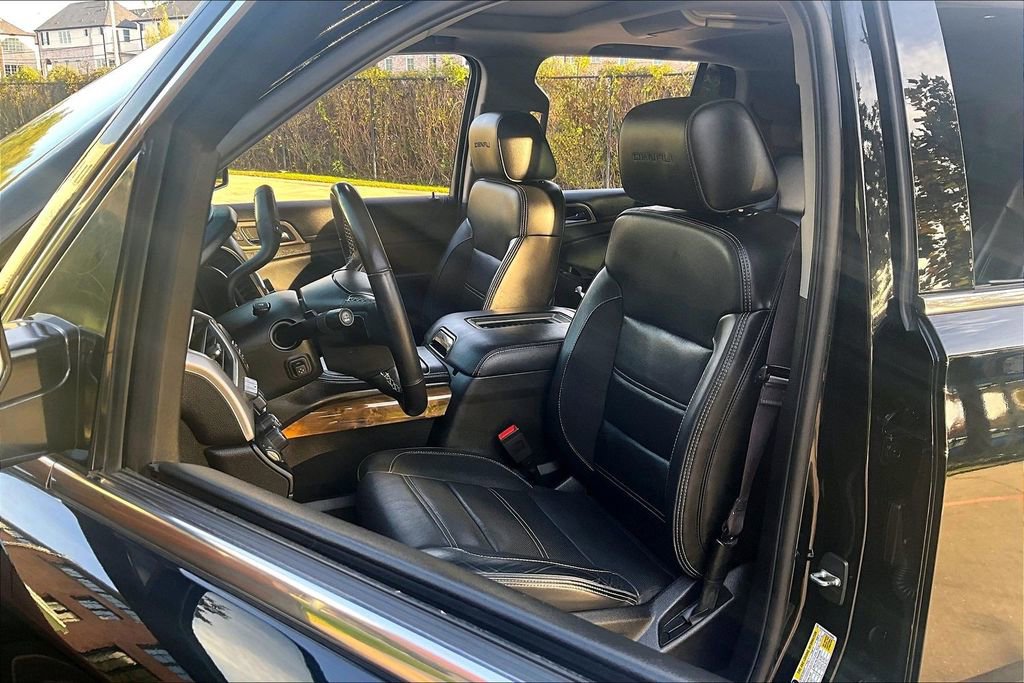 Used 2016 GMC Yukon Denali w/ Open Road Package image 31