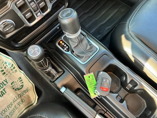 Used 2021 Jeep Wrangler Unlimited Sahara w/ Dual Top Group AWD/4WD image 37