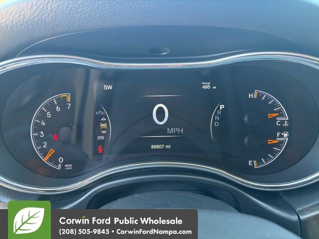 Used 2018 Jeep Grand Cherokee Laredo image 17