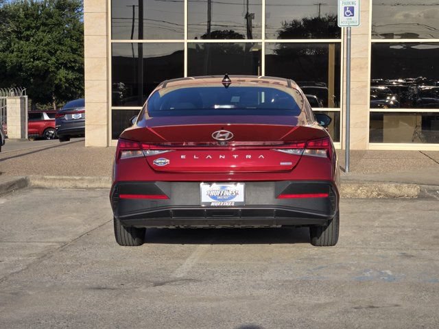 Certified 2025 Hyundai Elantra Hybrid FWD image 7