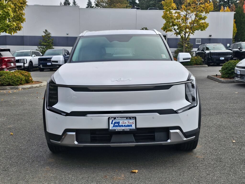 New 2026 Kia EV9 Wind AWD/4WD image 2