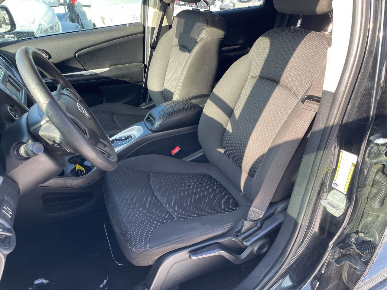 Used 2018 Dodge Journey SE image 11