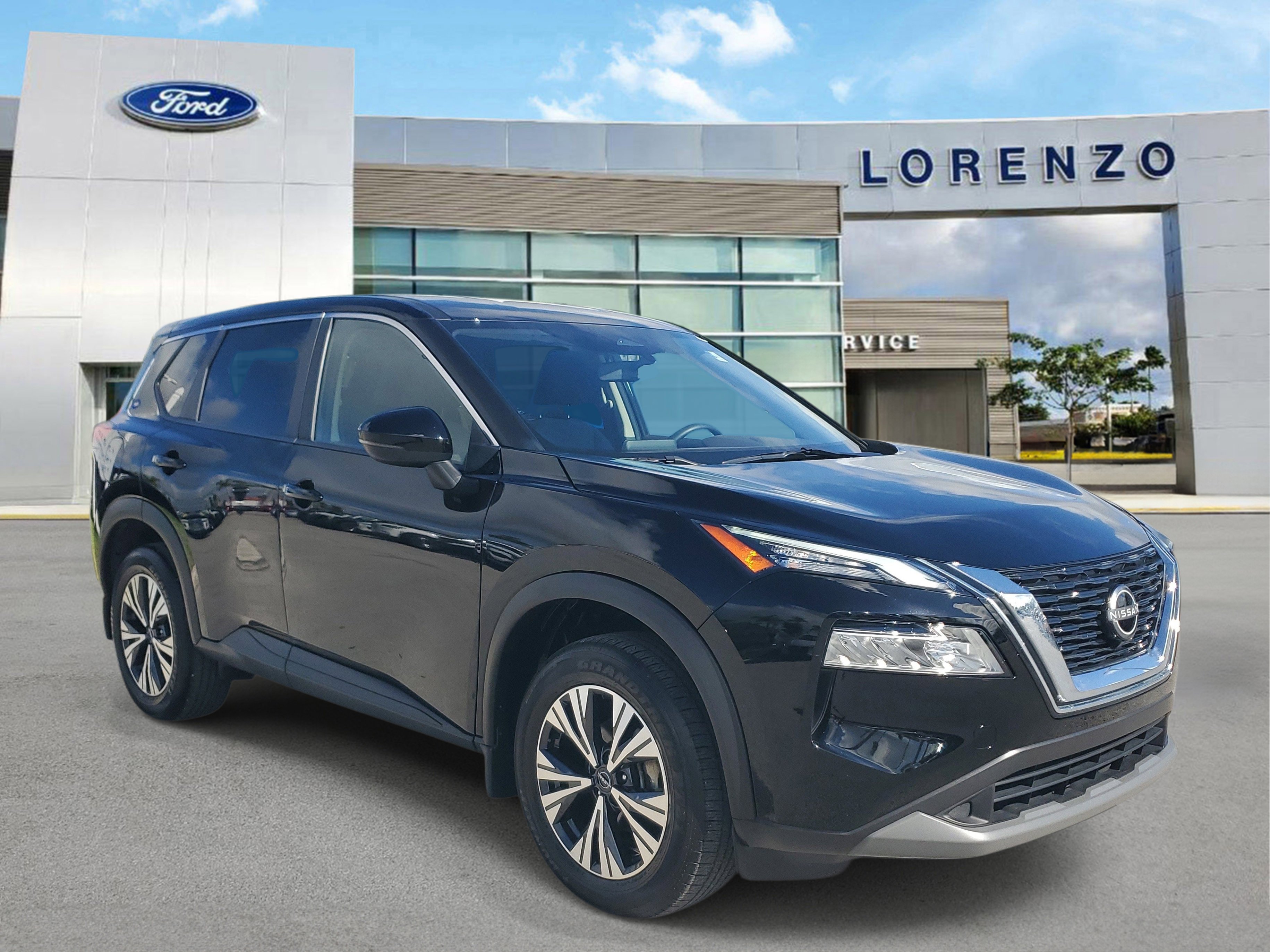 Used 2022 Nissan Rogue SV image 3
