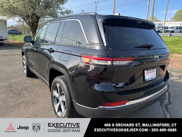 Used 2024 Jeep Grand Cherokee Limited 4xe w/ Luxury Tech Group II AWD/4WD image 3