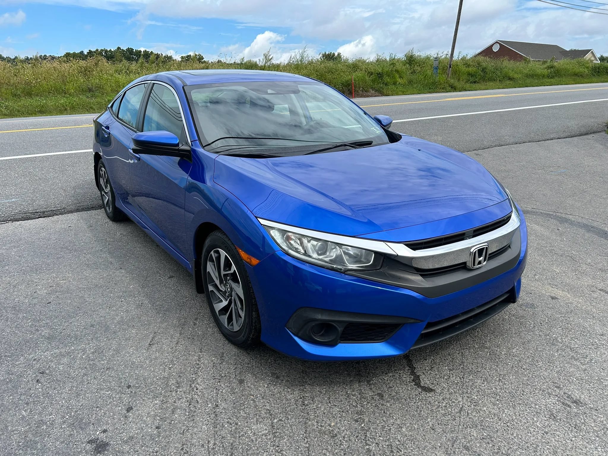 Used 2018 Honda Civic EX image 3