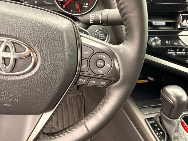 Used 2022 Toyota Camry XSE image 18