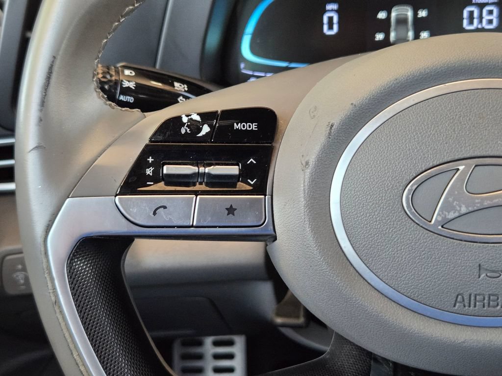 Used 2025 Hyundai Elantra Sport FWD image 21
