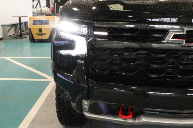 Used 2025 Chevrolet Silverado 1500 ZR2 w/ Technology Package AWD/4WD image 36