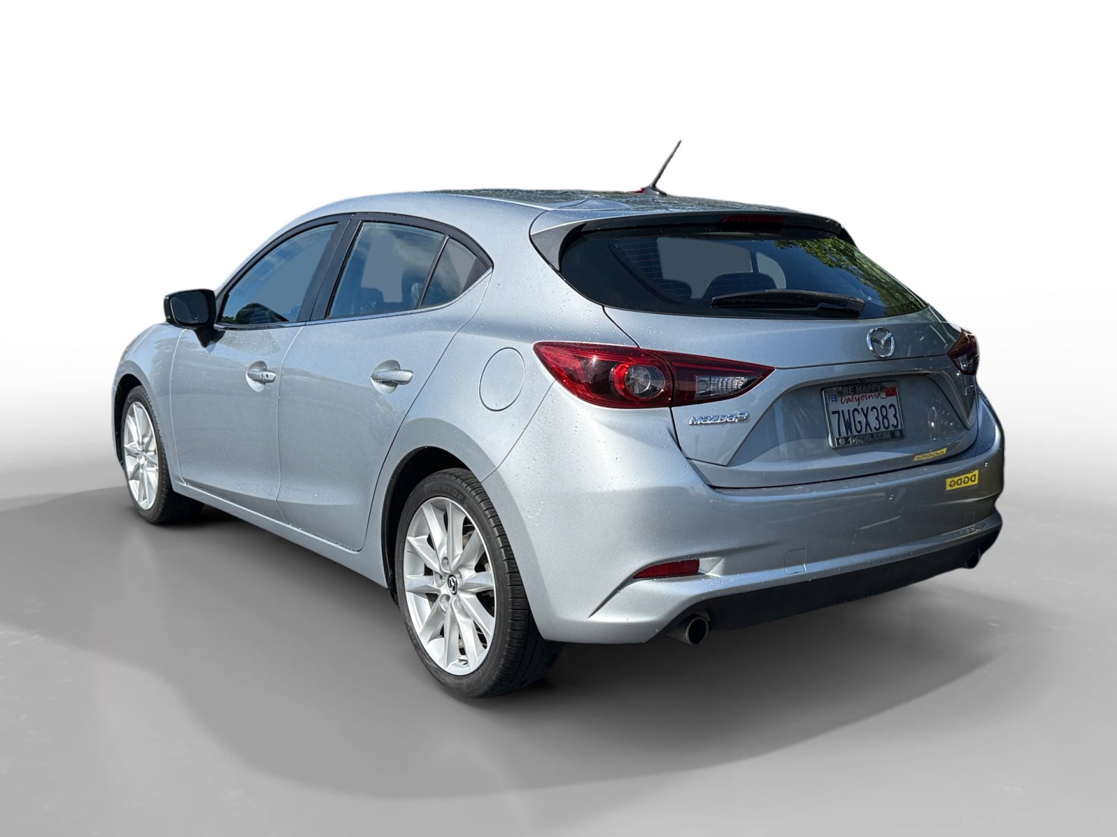 Used 2017 MAZDA MAZDA3 Touring FWD image 3