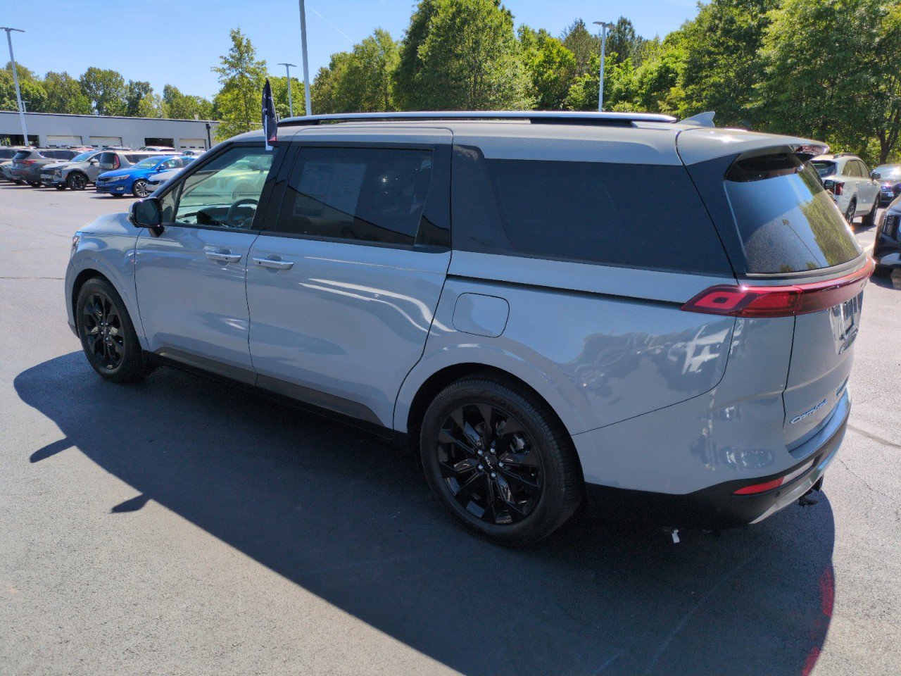 Used 2022 Kia Carnival SX Prestige FWD image 5