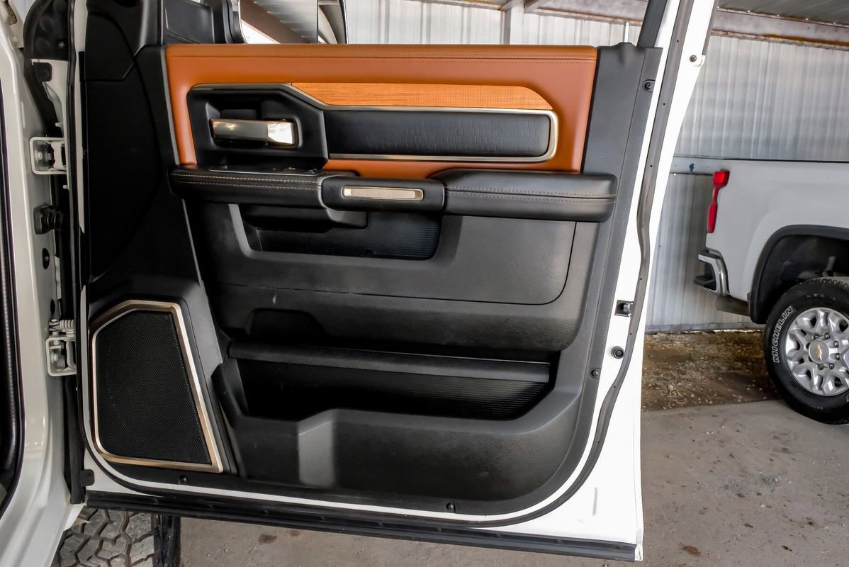 Used 2022 RAM 3500 Limited AWD/4WD image 47