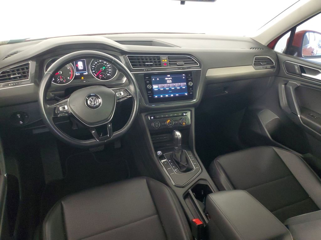 Used 2018 Volkswagen Tiguan SE FWD image 17