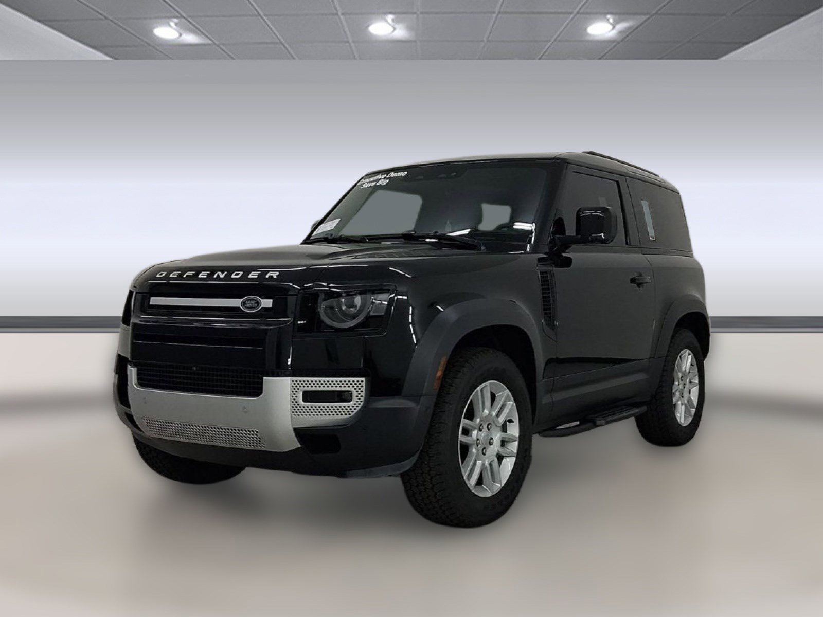 Used 2025 Land Rover Defender 90 S image 1