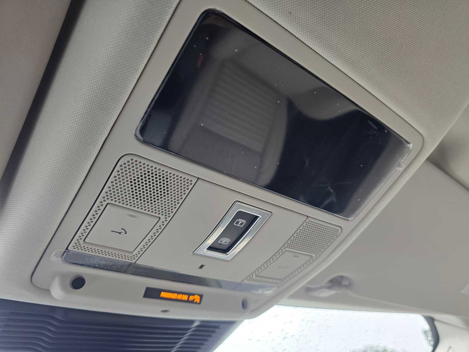 Used 2025 Land Rover Discovery Sport S image 35